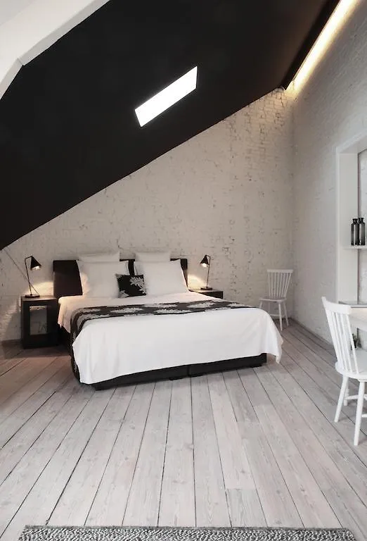 ***** Bed and breakfast Maison Nationale City Flats & Suites Amberes Bélgica