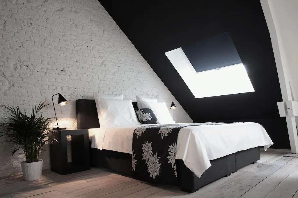 أنتويرب Maison Nationale City Flats & Suites فندق مبيت وإفطار