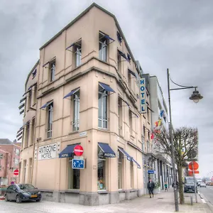 Hotel Antigone ***