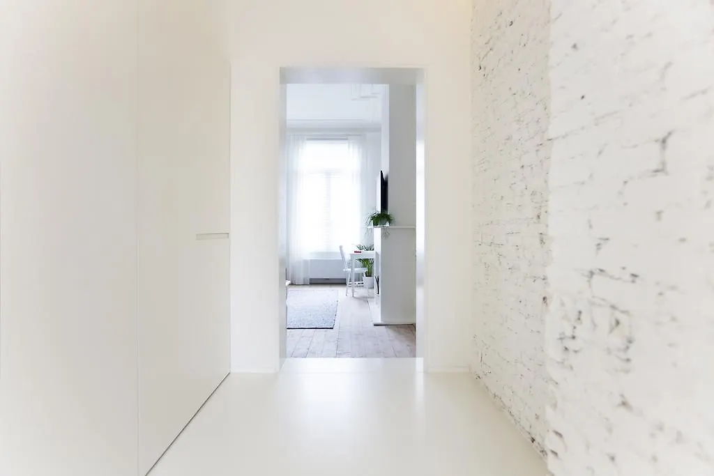 Bed & Breakfast Maison Nationale City Flats & Suites Antwerp