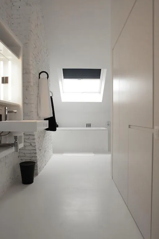 Bed & Breakfast Maison Nationale City Flats & Suites Antwerp